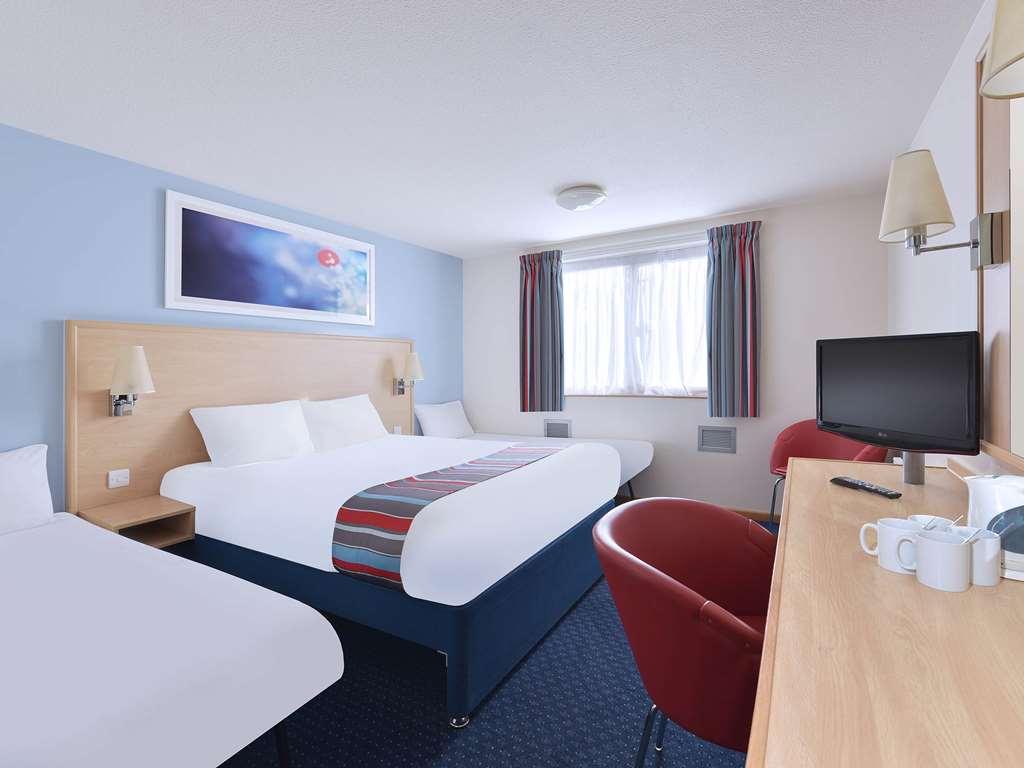 Travelodge Birmingham Central Broadway Plaza Oda fotoğraf