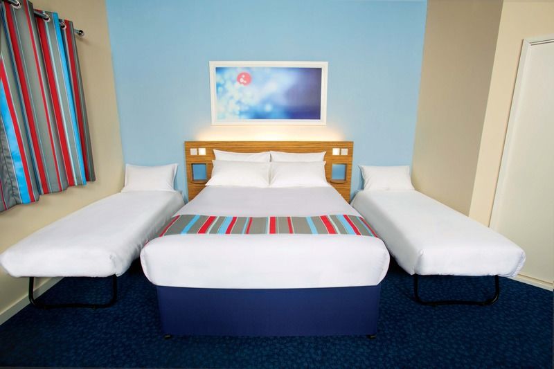Travelodge Birmingham Central Broadway Plaza Dış mekan fotoğraf